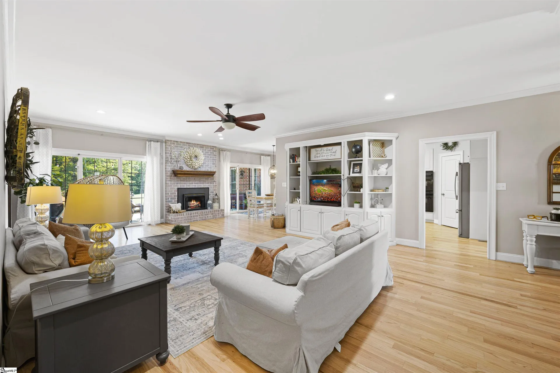 Property image 2 at 350 Royal Burgess Drive, Campobello, SC 29322