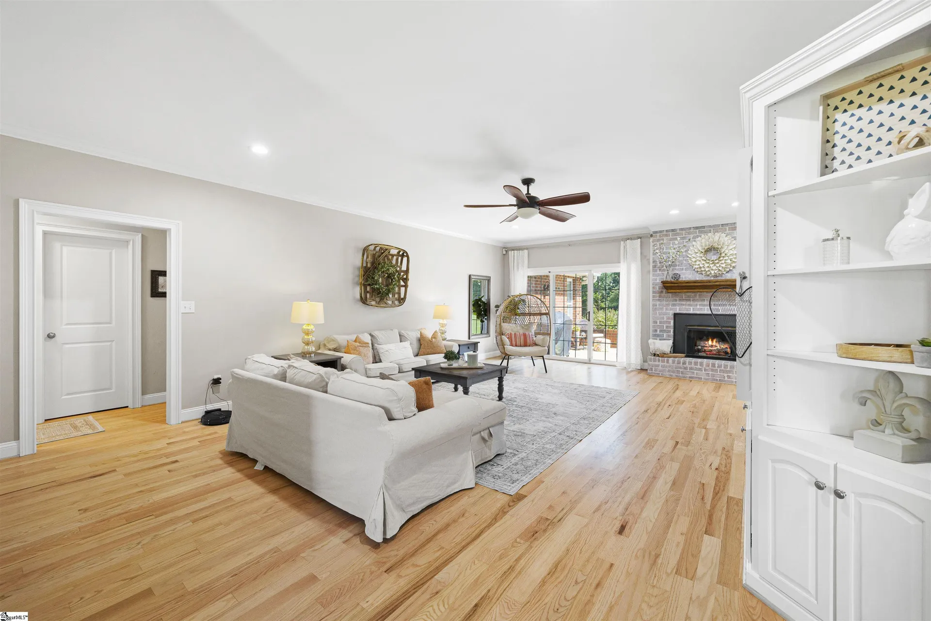 Property image 3 at 350 Royal Burgess Drive, Campobello, SC 29322