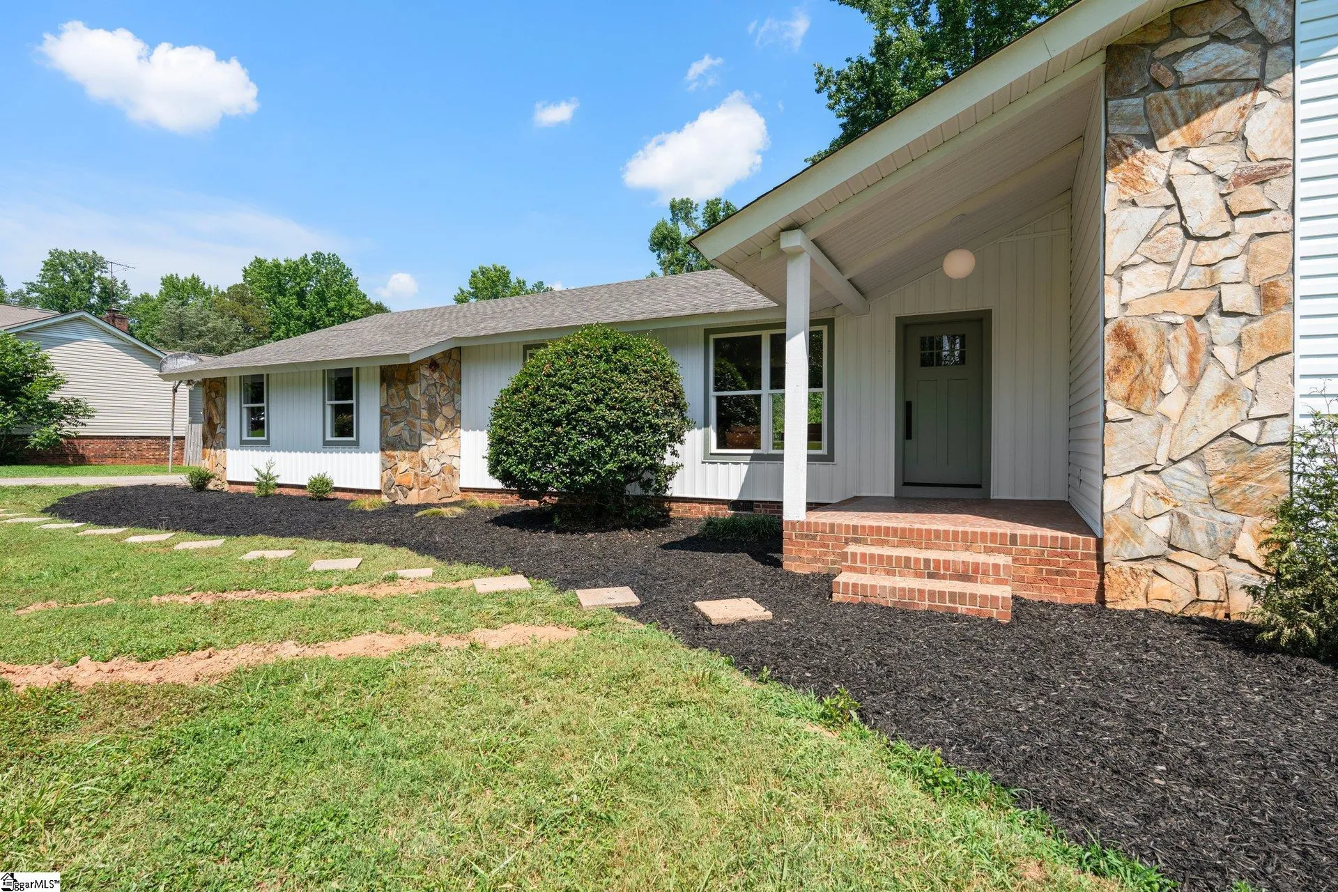 Huntington Wood, Spartanburg Community