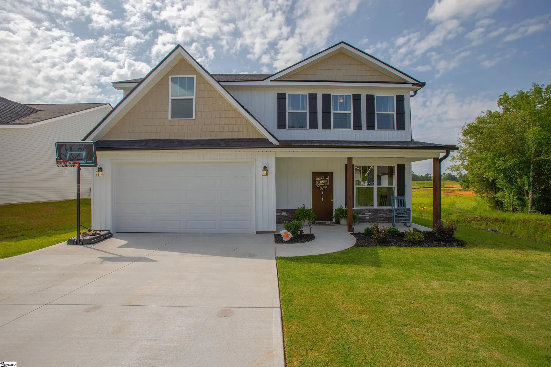 205 Legacy Lane