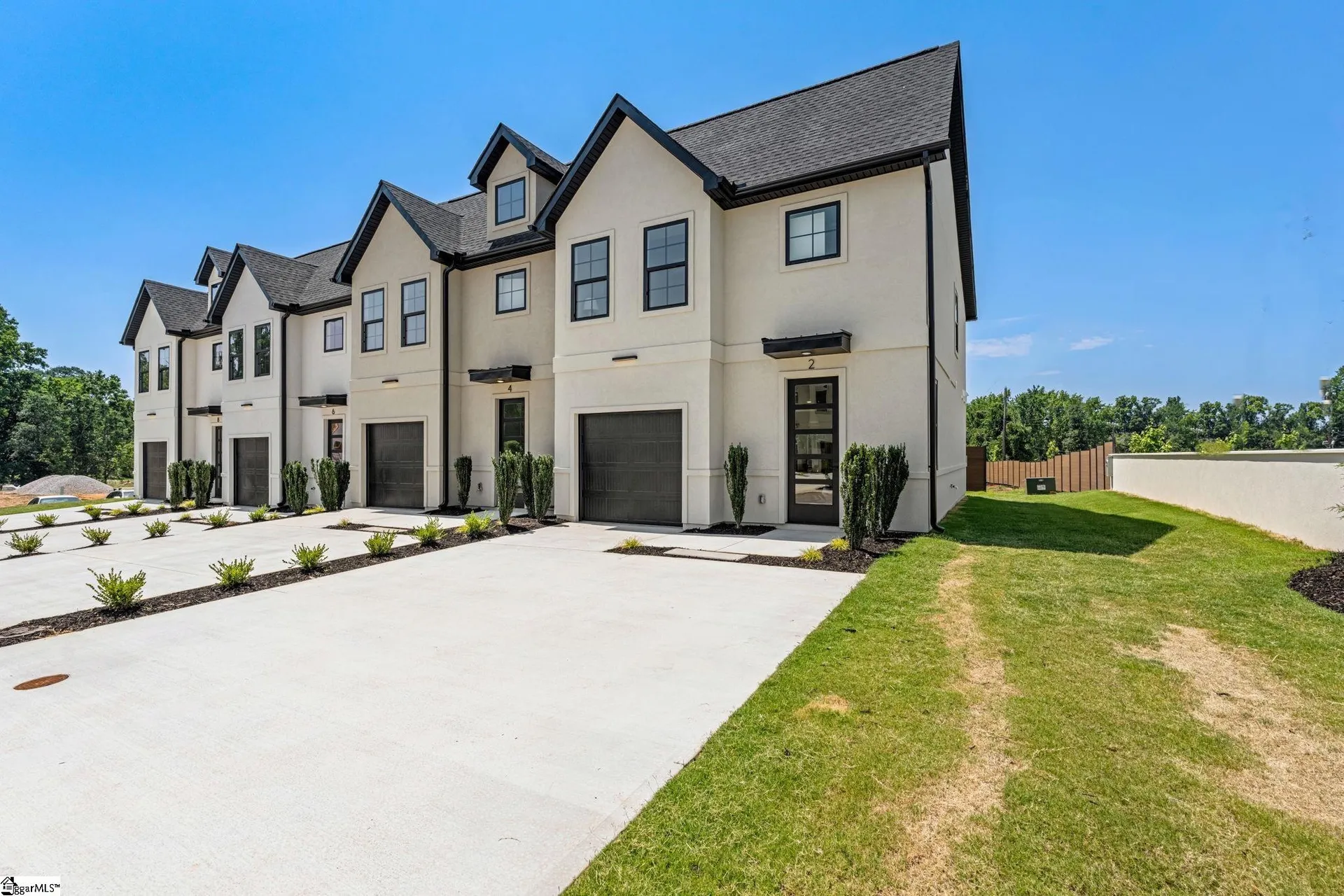 Property image 3 at 4 Taverly Drive, Greenville, SC 29605