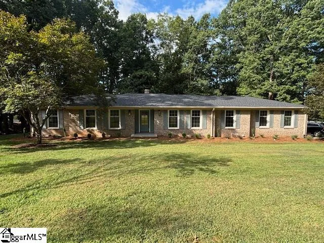 Buxton, Greenville Community