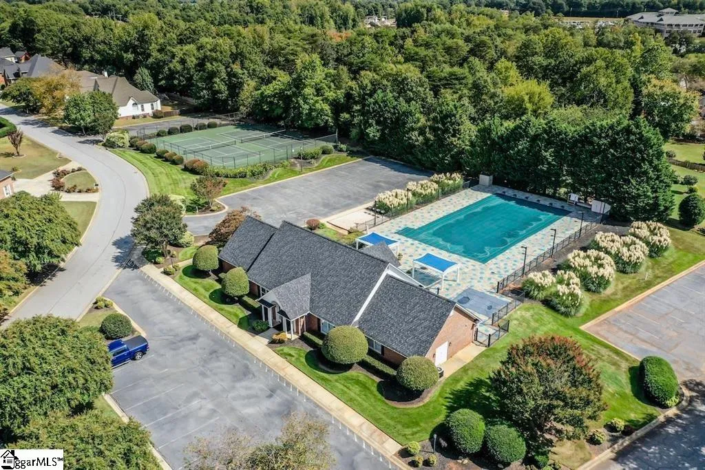 Property image 2 at 510 Meadow Hill Way, Greer, SC 29650