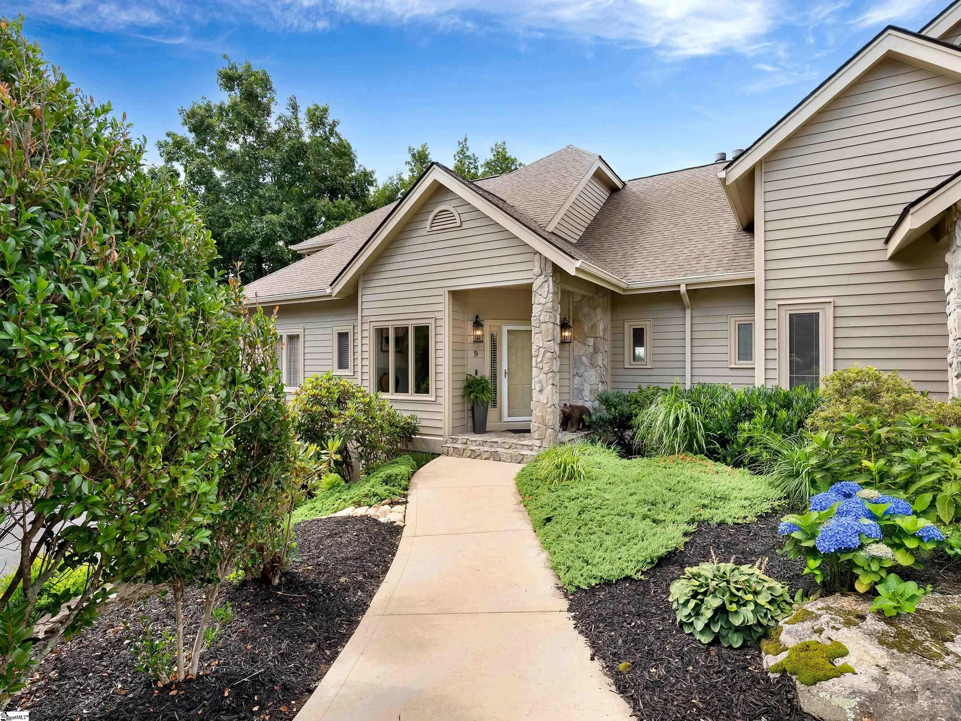 9 Vireo Drive