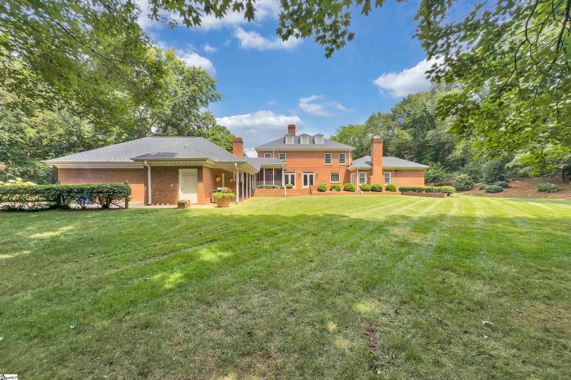 Property image 3 at 20 Hollow Hill Drive, Greenville, SC 29607