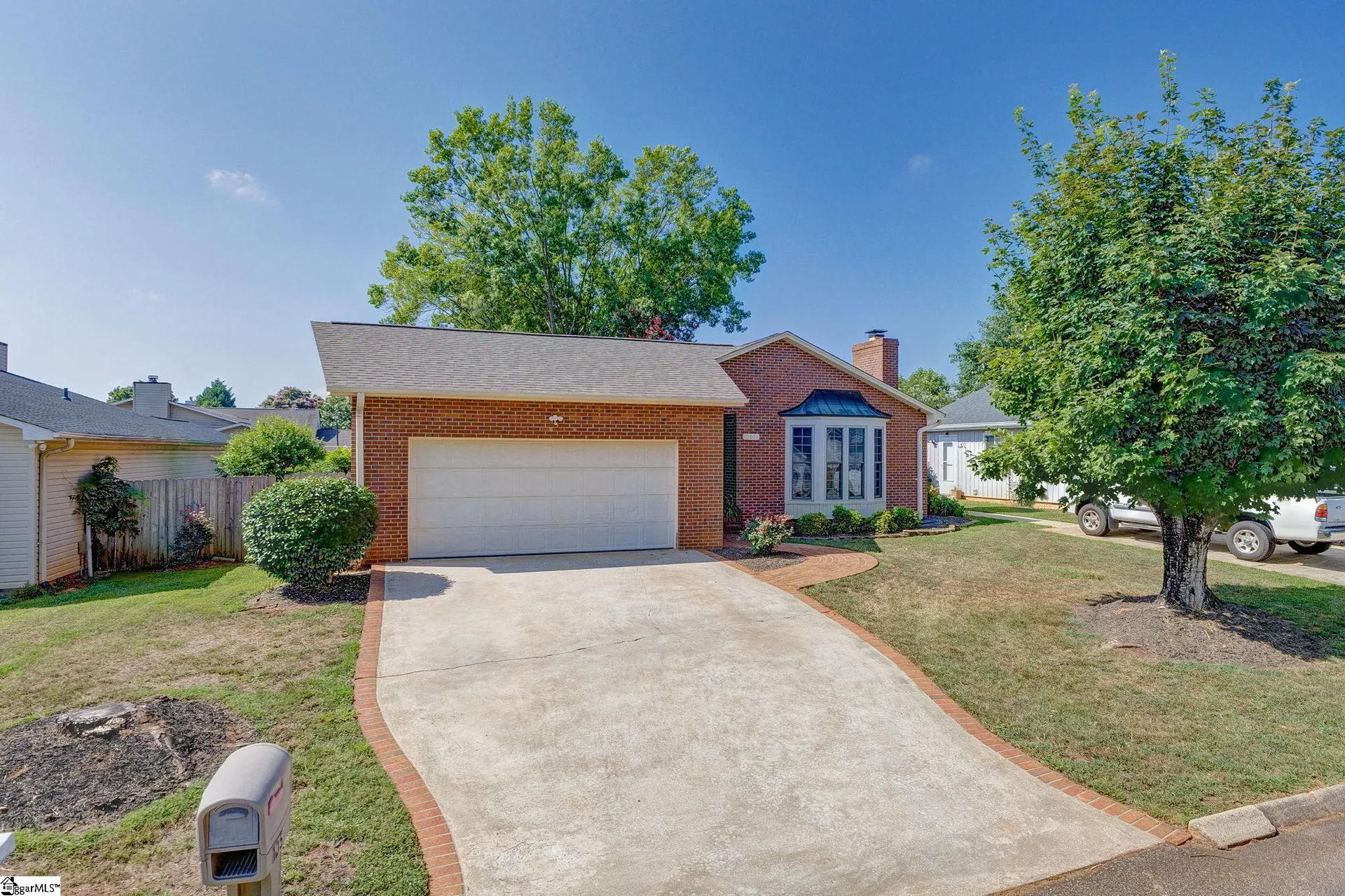Ashbury Glen, Easley Community