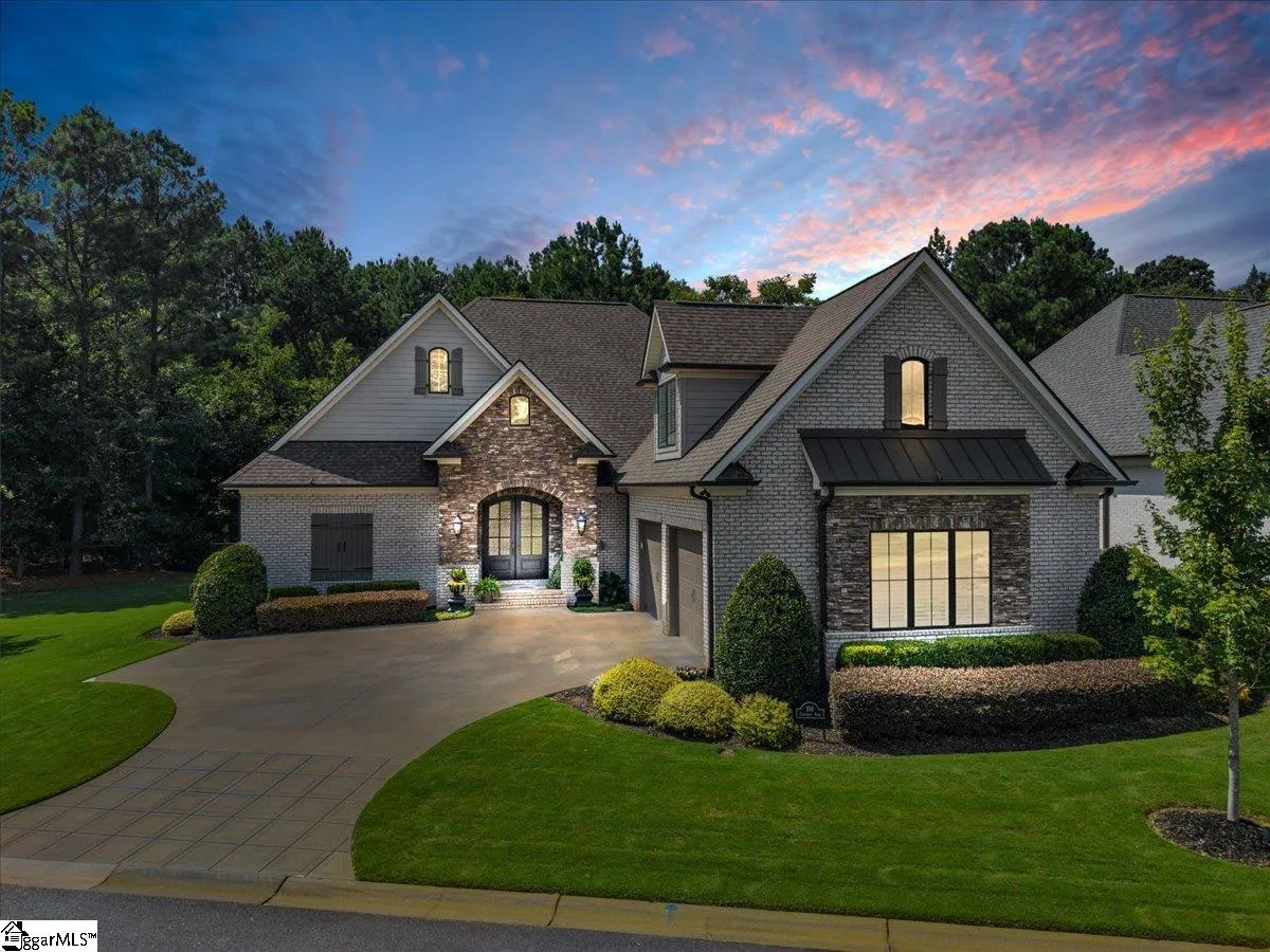 Chestnut Pond, Simpsonville Community