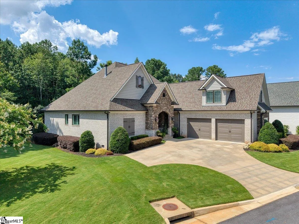 Property image 3 at 106 Chestnut Pond Lane, Simpsonville, SC 29681
