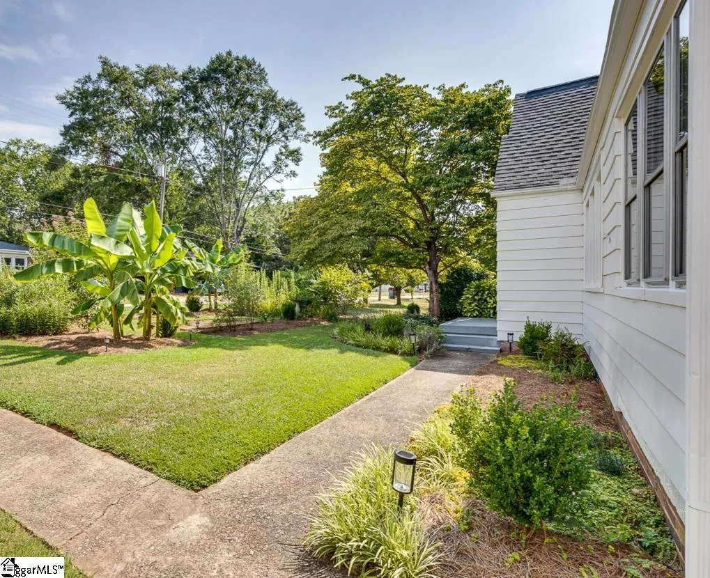 Property image 3 at 112 Paris Mountain Avenue, Greenville, SC 29609