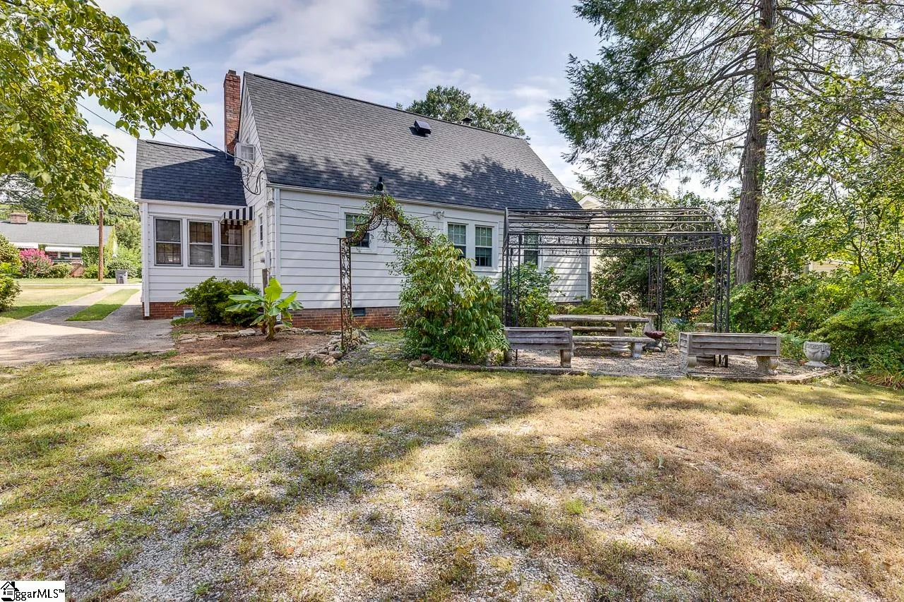 Property image 4 at 112 Paris Mountain Avenue, Greenville, SC 29609