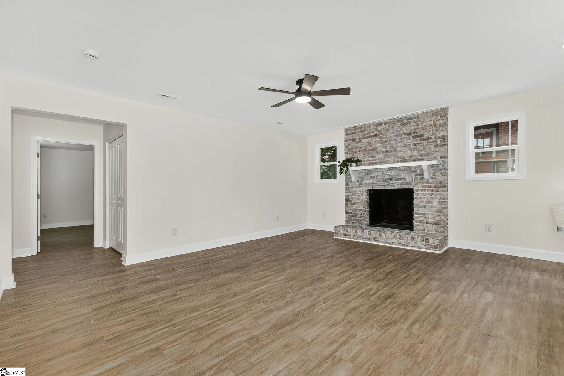 Property image 4 at 1025 N Franklin Road, Greenville, SC 29617
