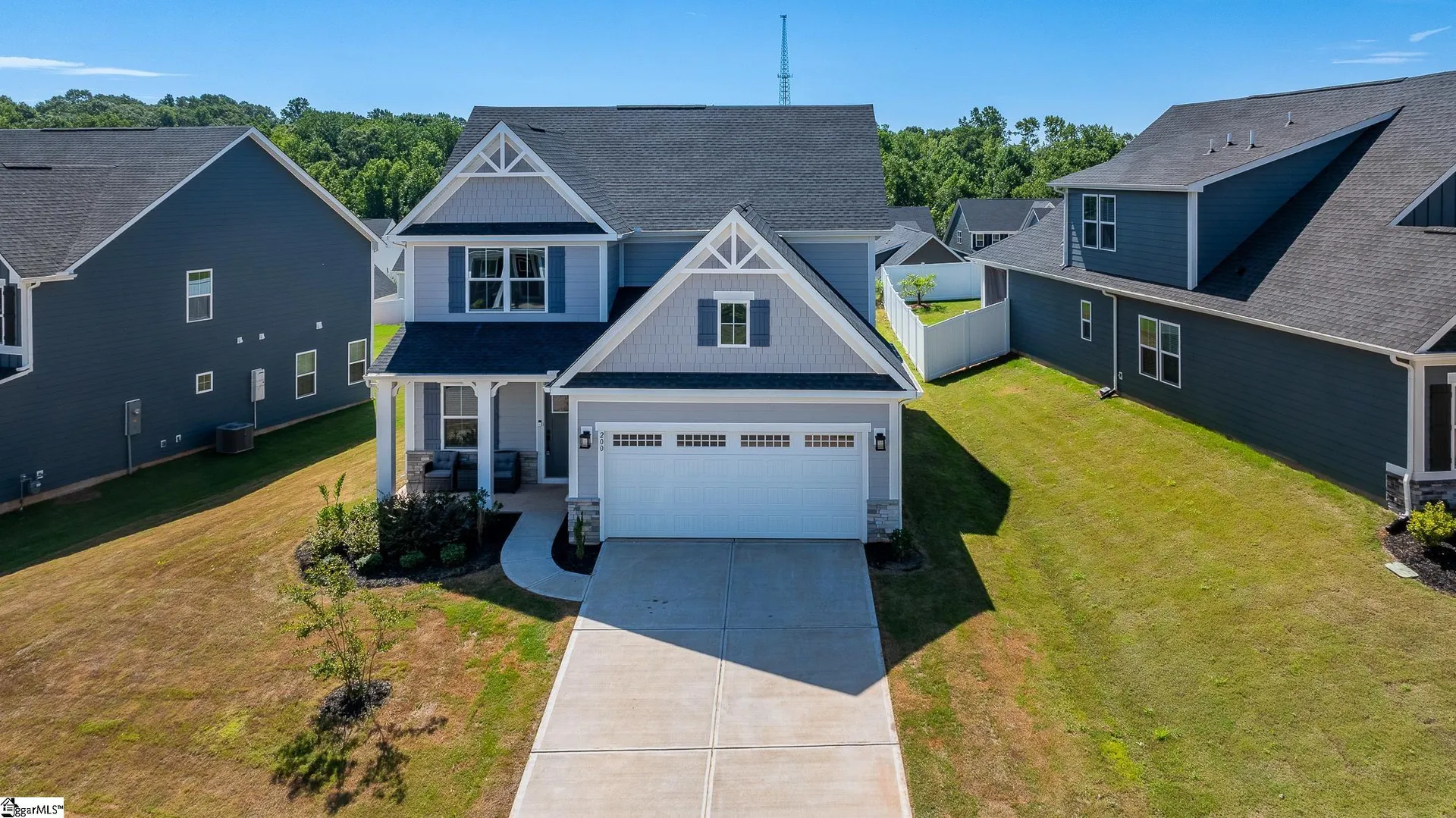 200 Hollythorpe Lane