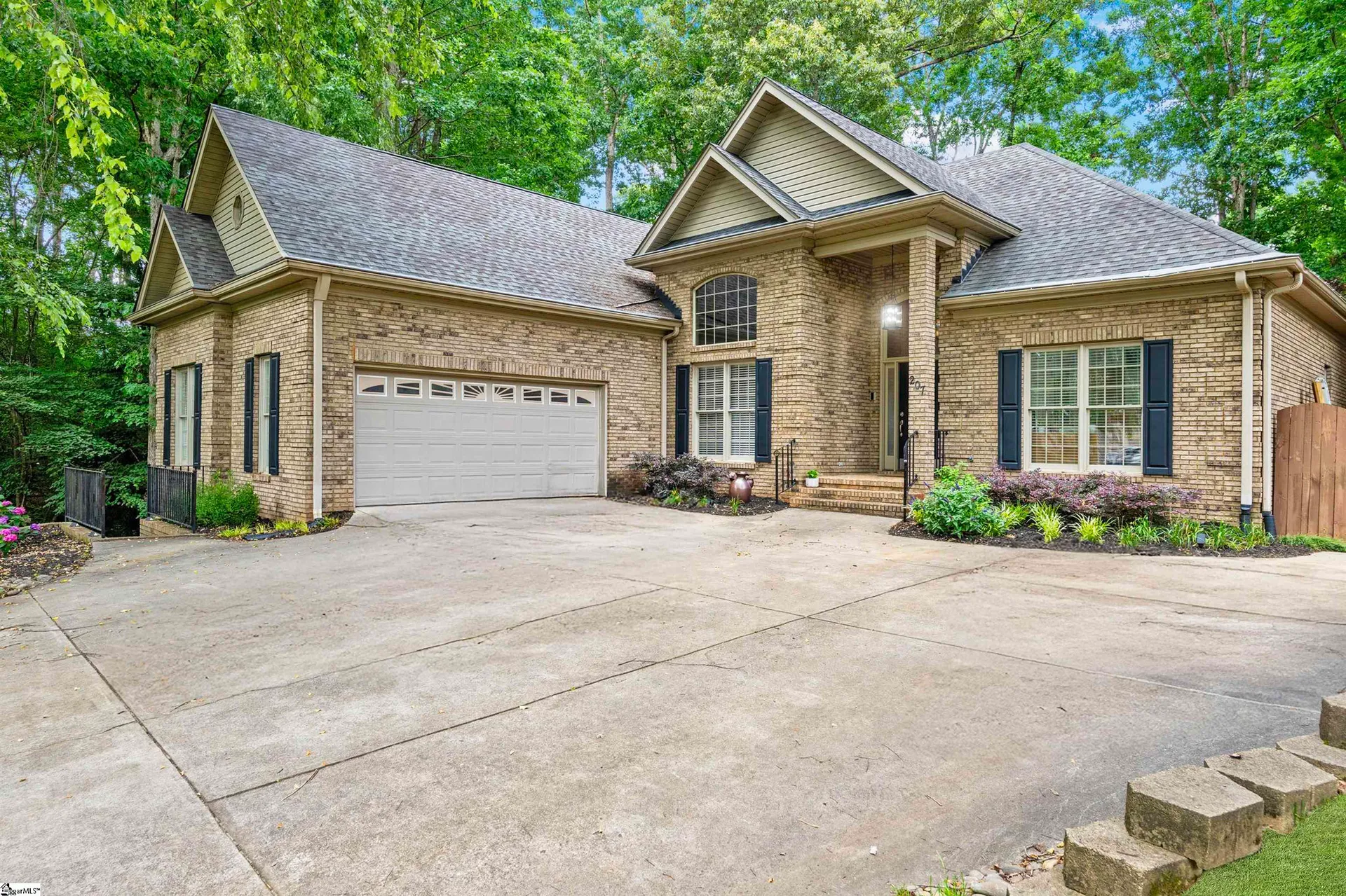 Property image 2 at 207 Player Way, Simpsonville, SC 29681