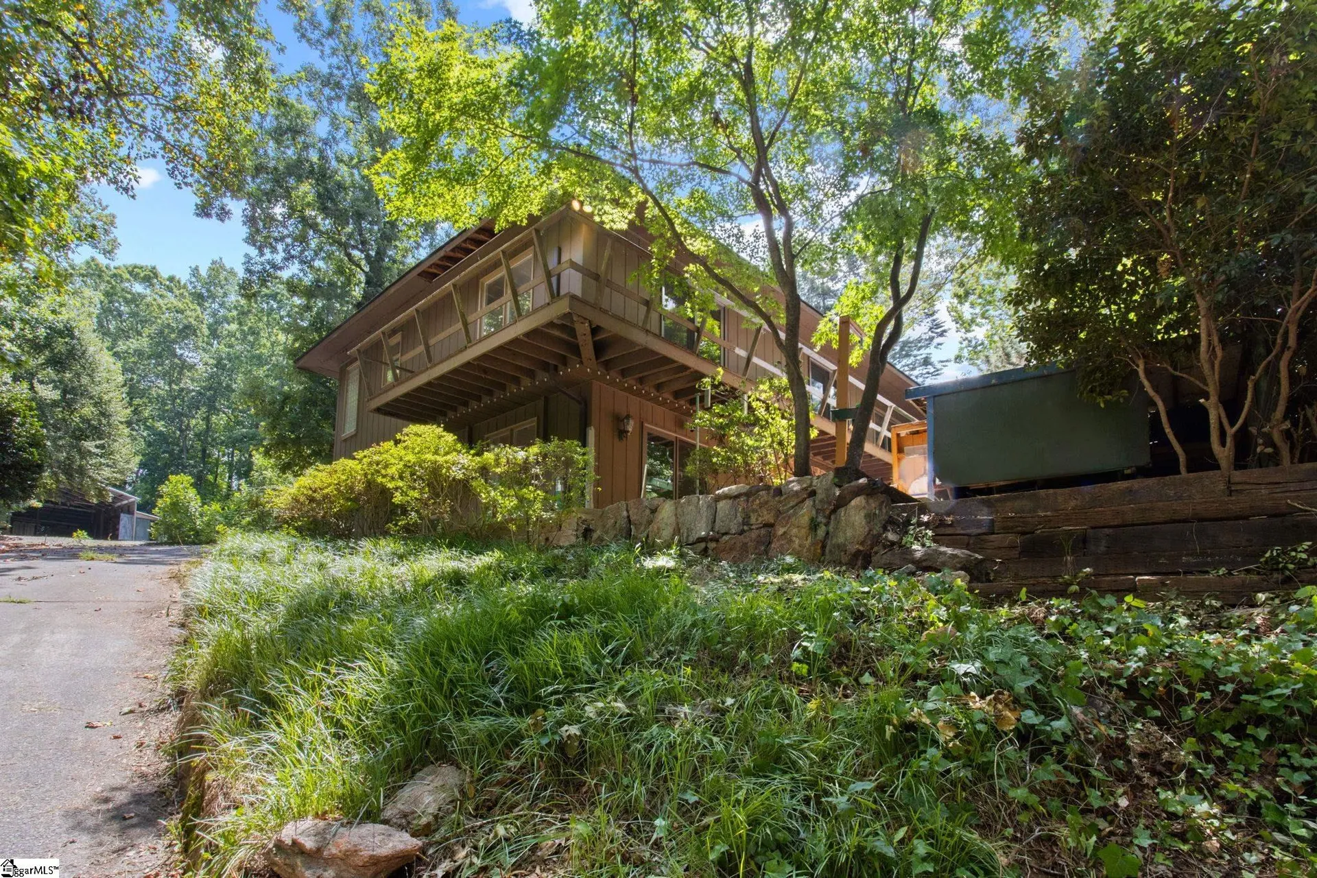 Property image 2 at 467 Henderson Road, Greenville, SC 29607