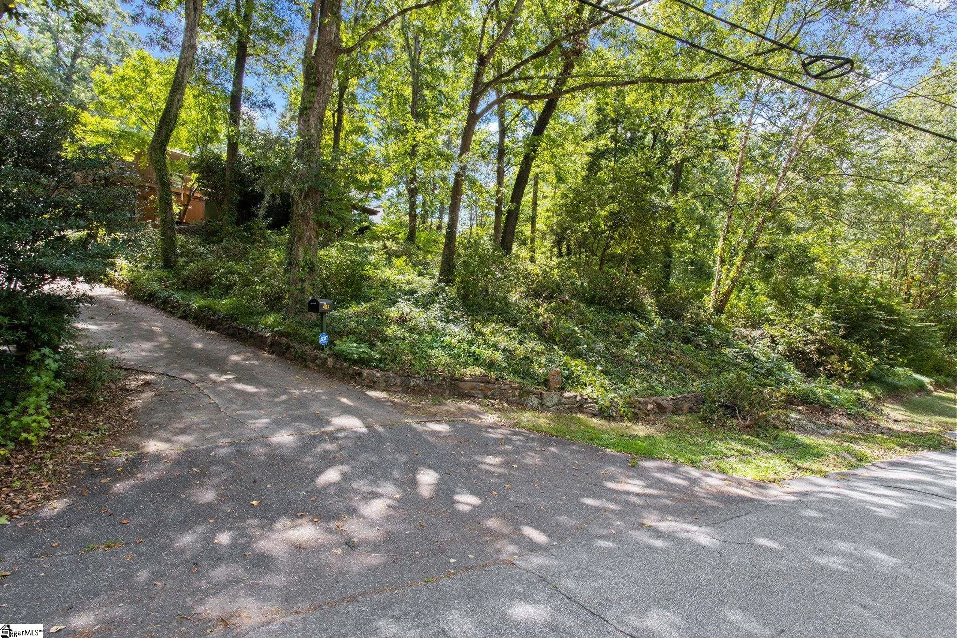 Property image 3 at 467 Henderson Road, Greenville, SC 29607