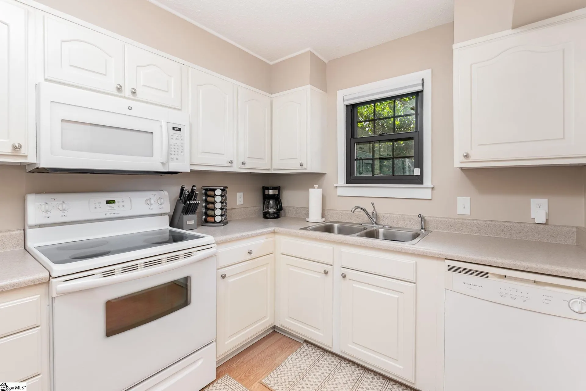 Property image 4 at 812 Reid School Road, Taylors, SC 29687