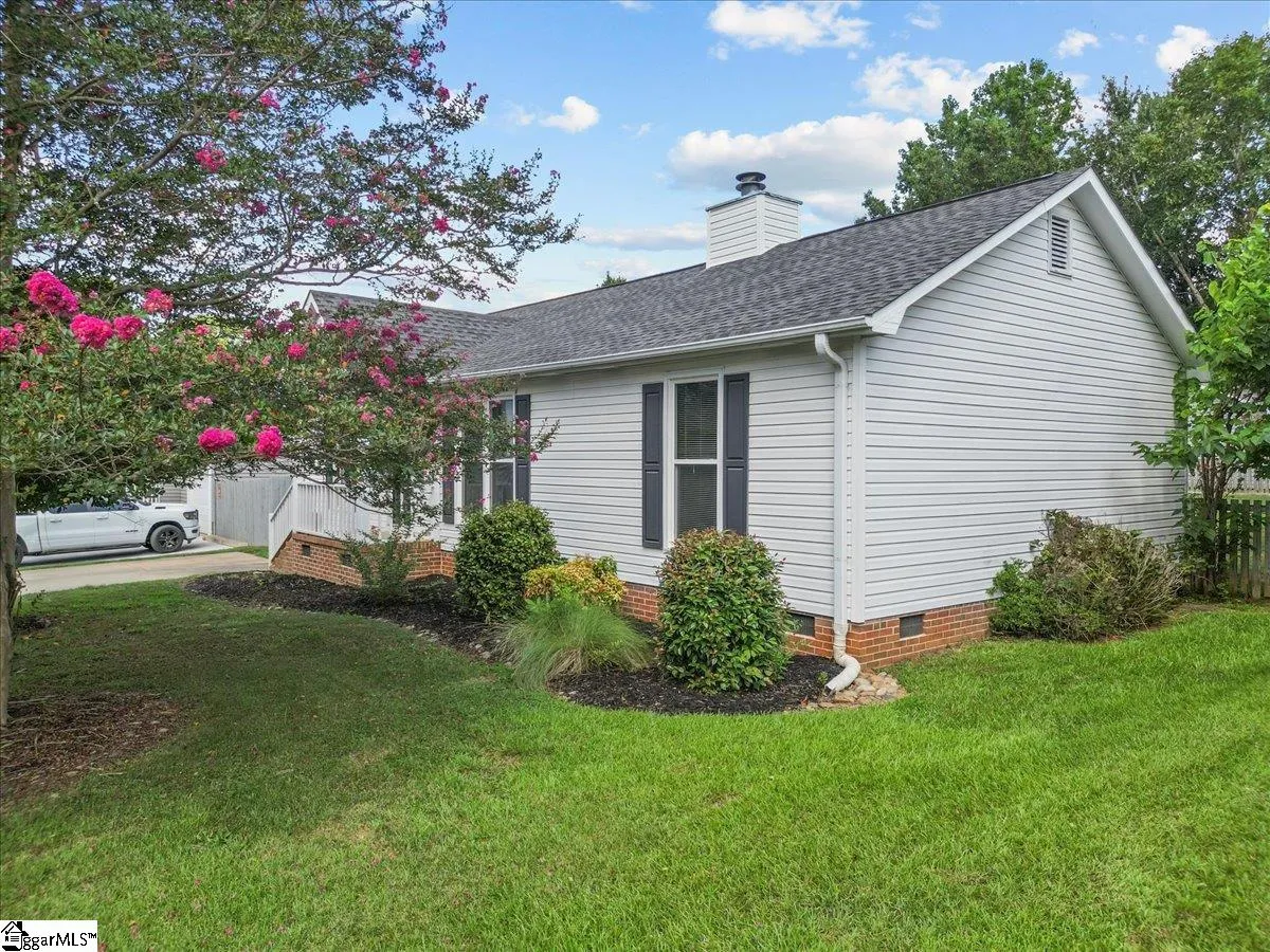 Property image 3 at 117 Oak Valley Drive, Simpsonville, SC 29681