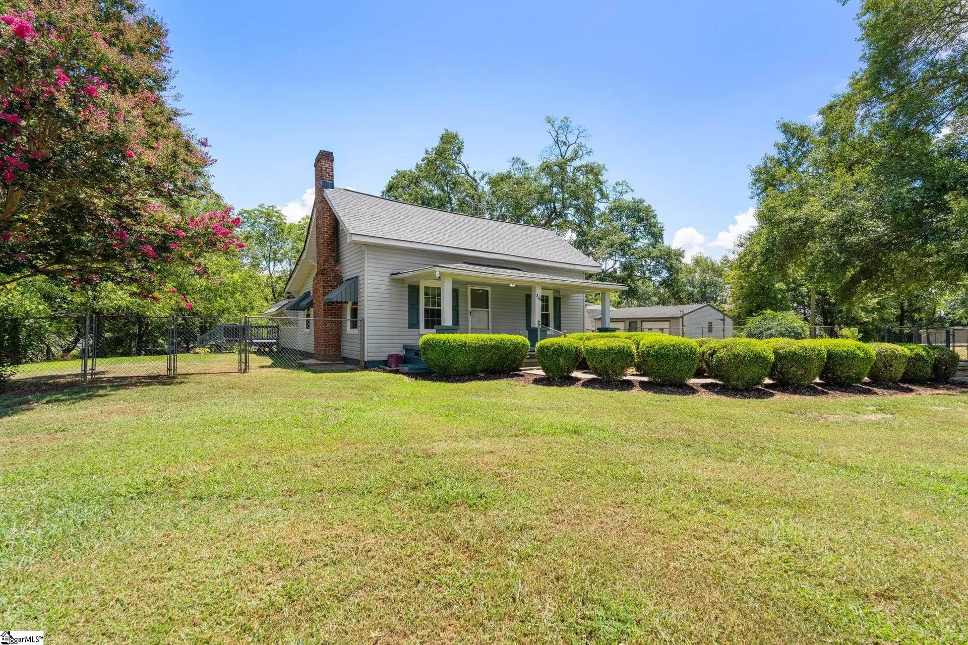 Property image 2 at 206 Ivydale Drive, Greenville, SC 29609