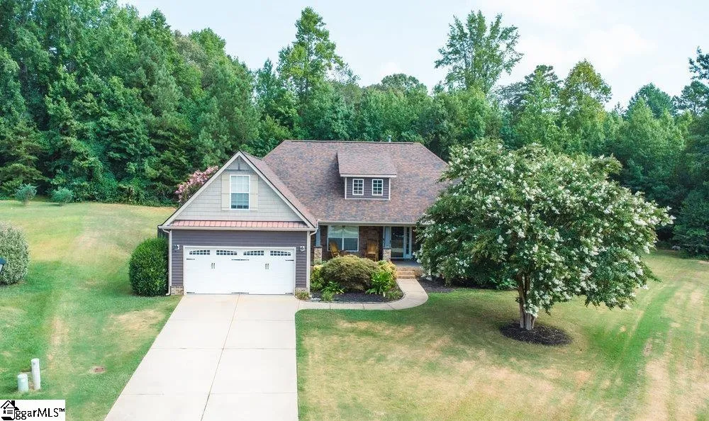 Property image 4 at 32 Berry Pine Court, Taylors, SC 29687