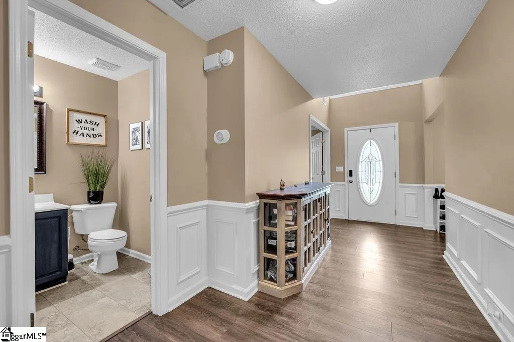 Property image 2 at 217 Sandy Lane, Greenville, SC 29605
