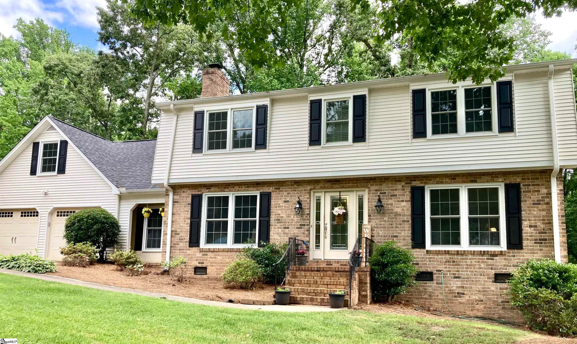 207 White Water Court