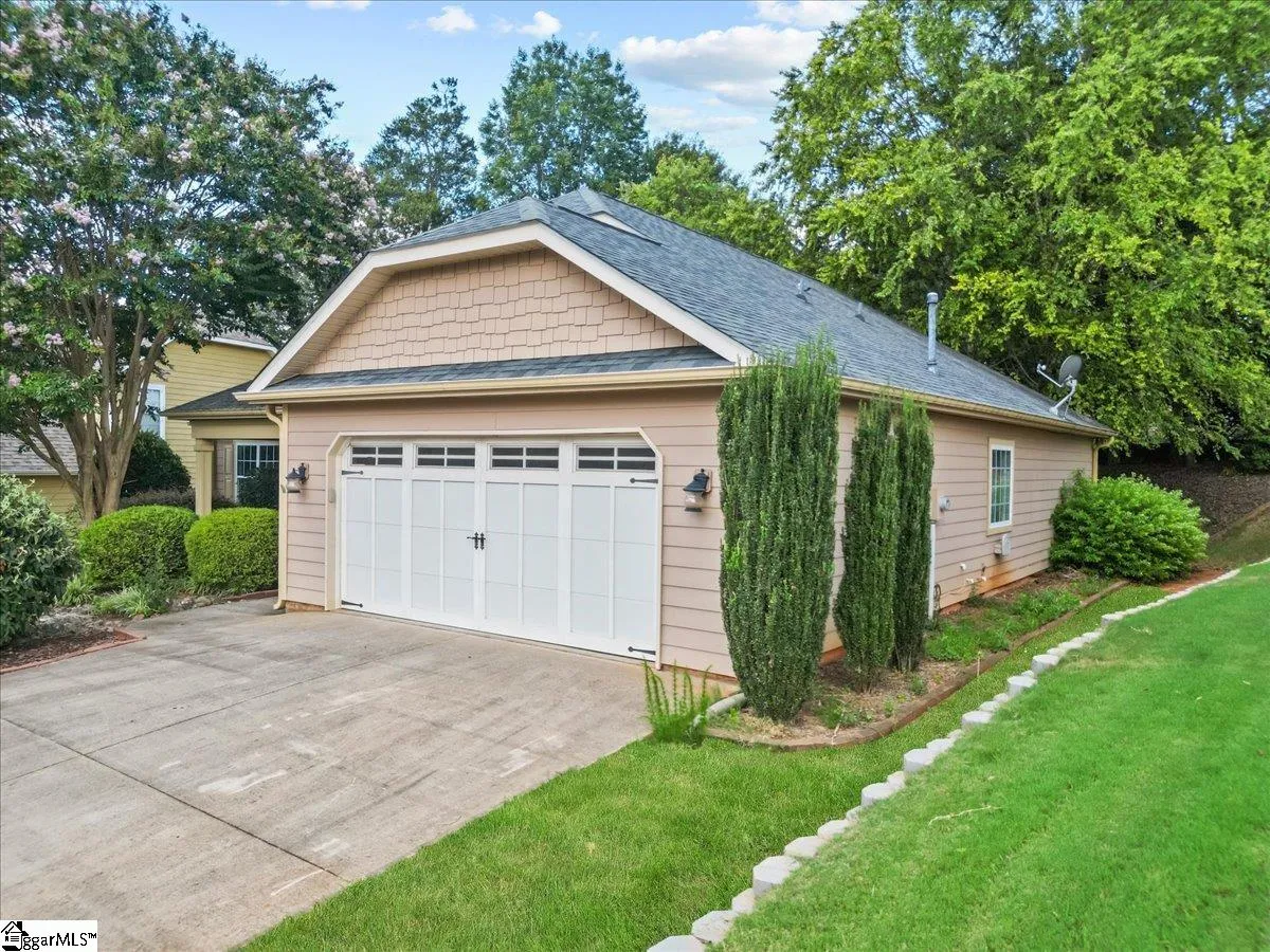 Property image 3 at 120 Hidden Springs Lane, Taylors, SC 29687