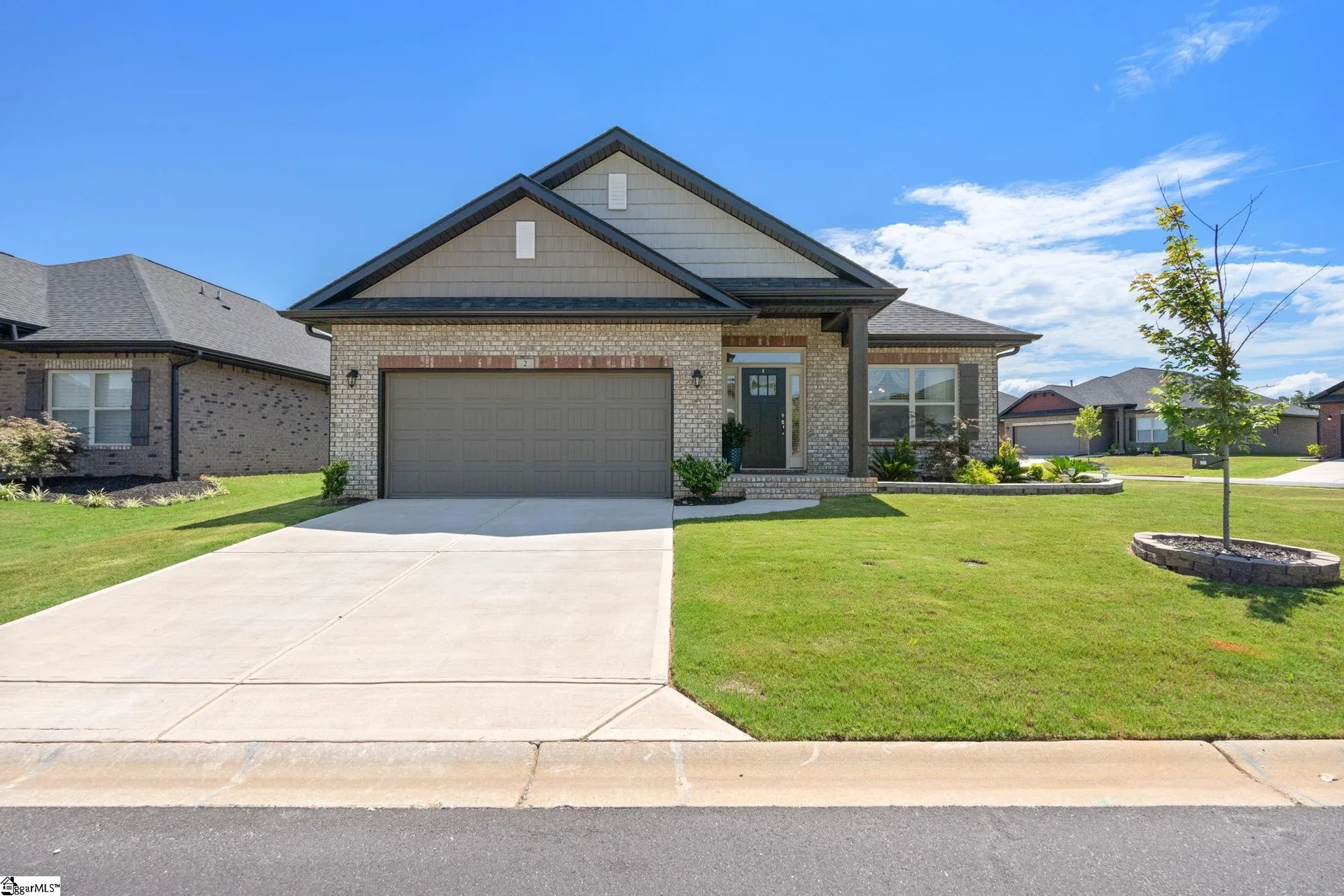 2 Woodcross Drive