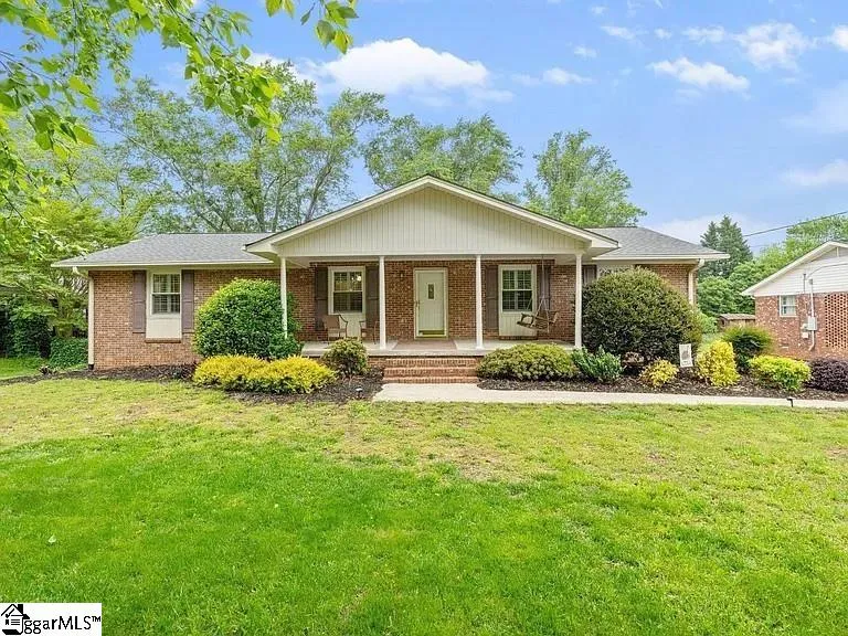 Property image 1 at 703 Edwards Road, Greenville, SC 29615
