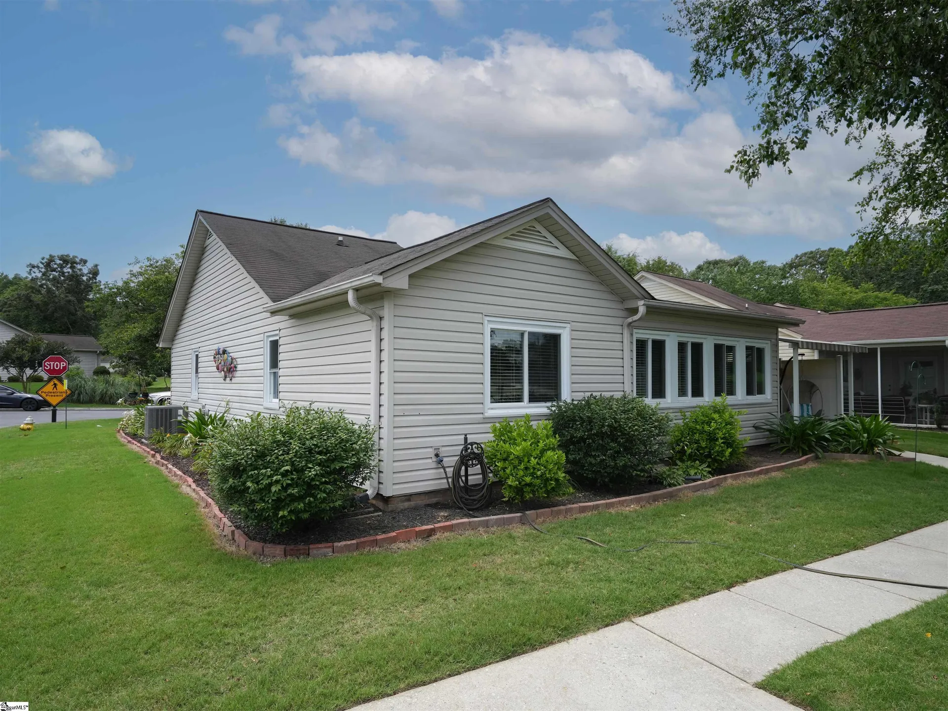 Property image 3 at 100 N Woodgreen Way, Greenville, SC 29615
