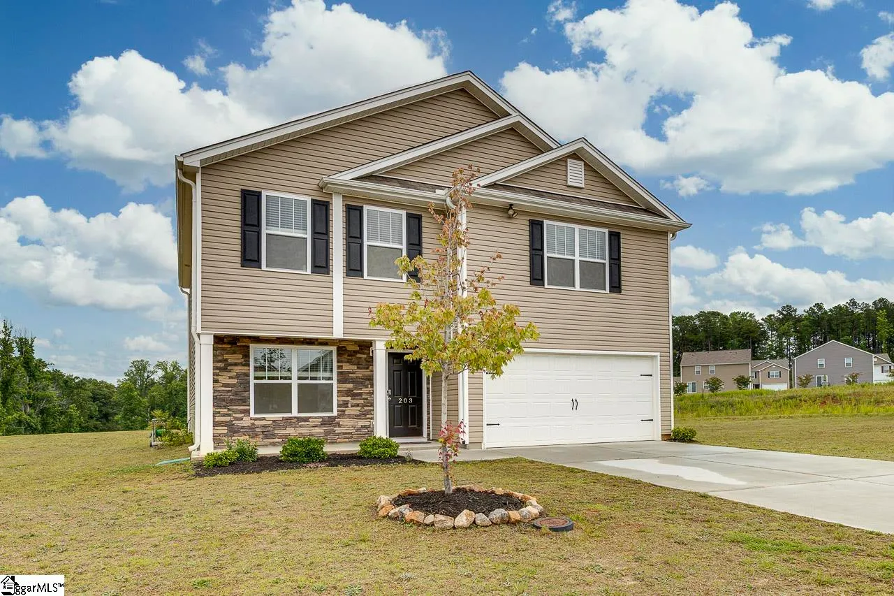 Property image 1 at 203 Yellow Branch Trail, Piedmont, SC 29673