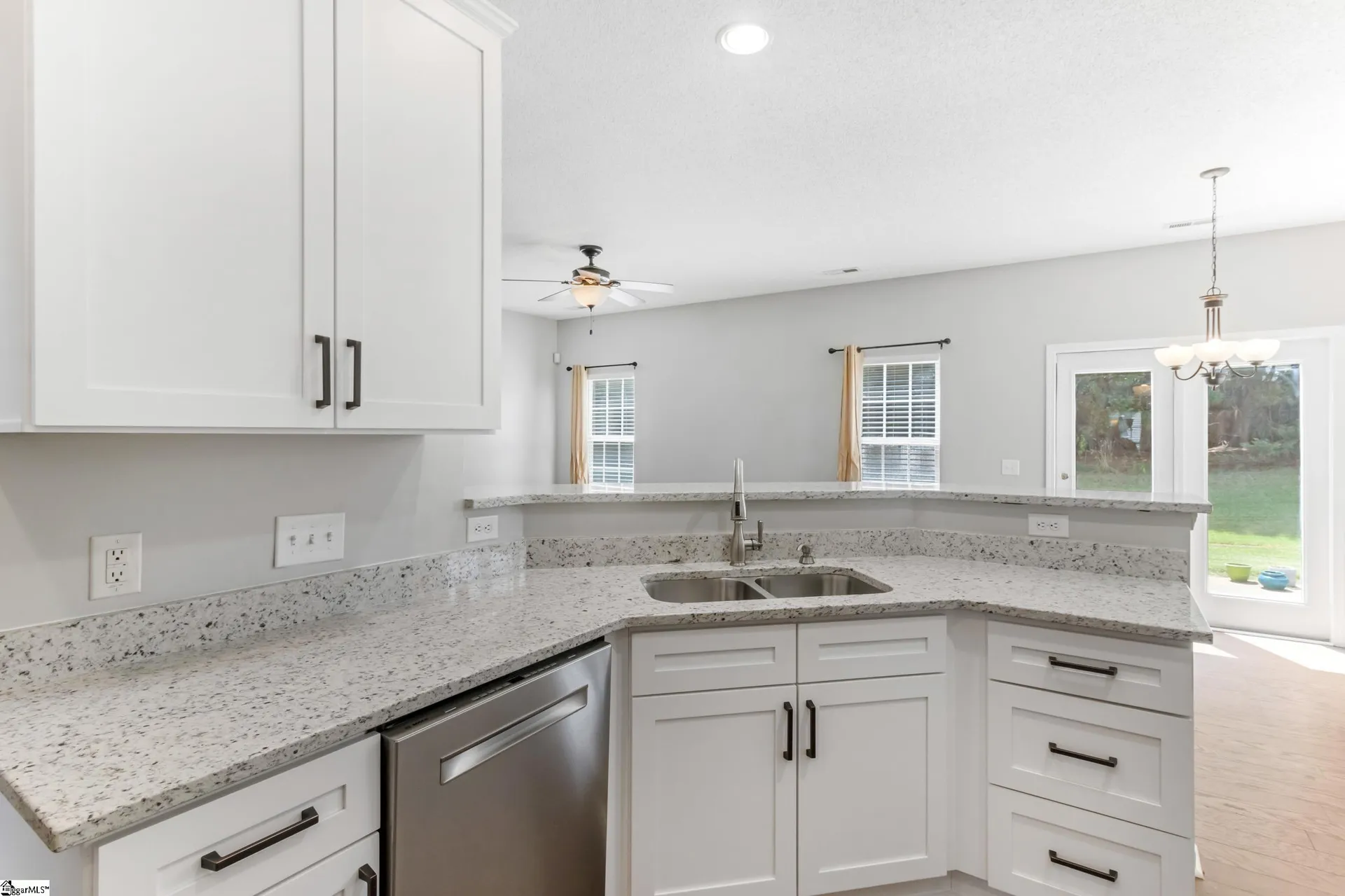 Property image 5 at 24 N Orchard Farms Avenue, Simpsonville, SC 29681
