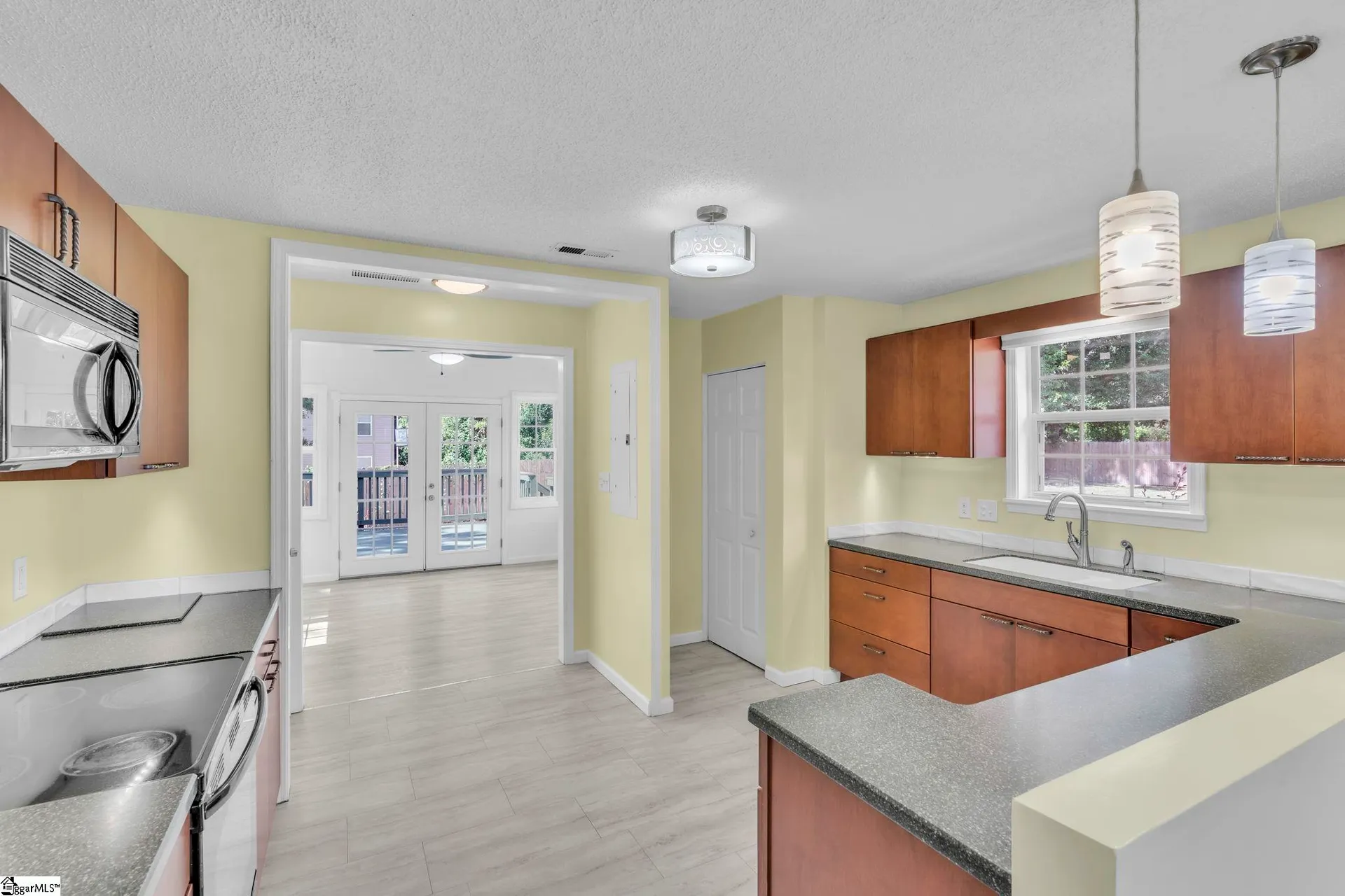 Property image 4 at 250 Buncombe Street, Woodruff, SC 29388