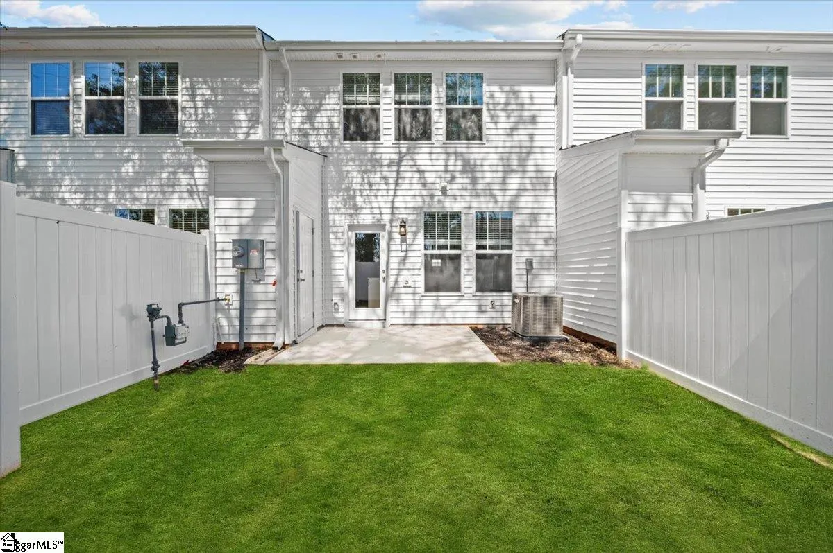 Property image 3 at 516 Harebell Way, Greenville, SC 29617