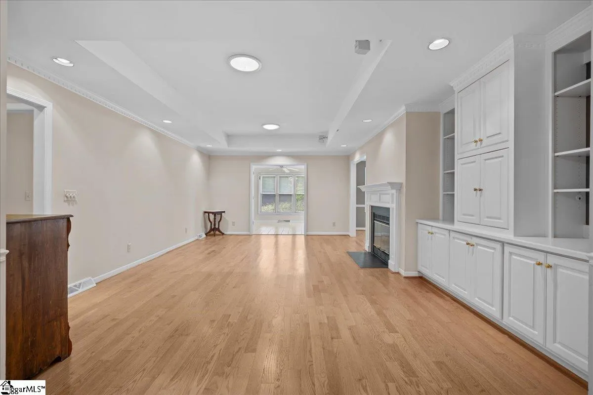 Property image 4 at 24 Fairoaks Drive, Greenville, SC 29615-4340