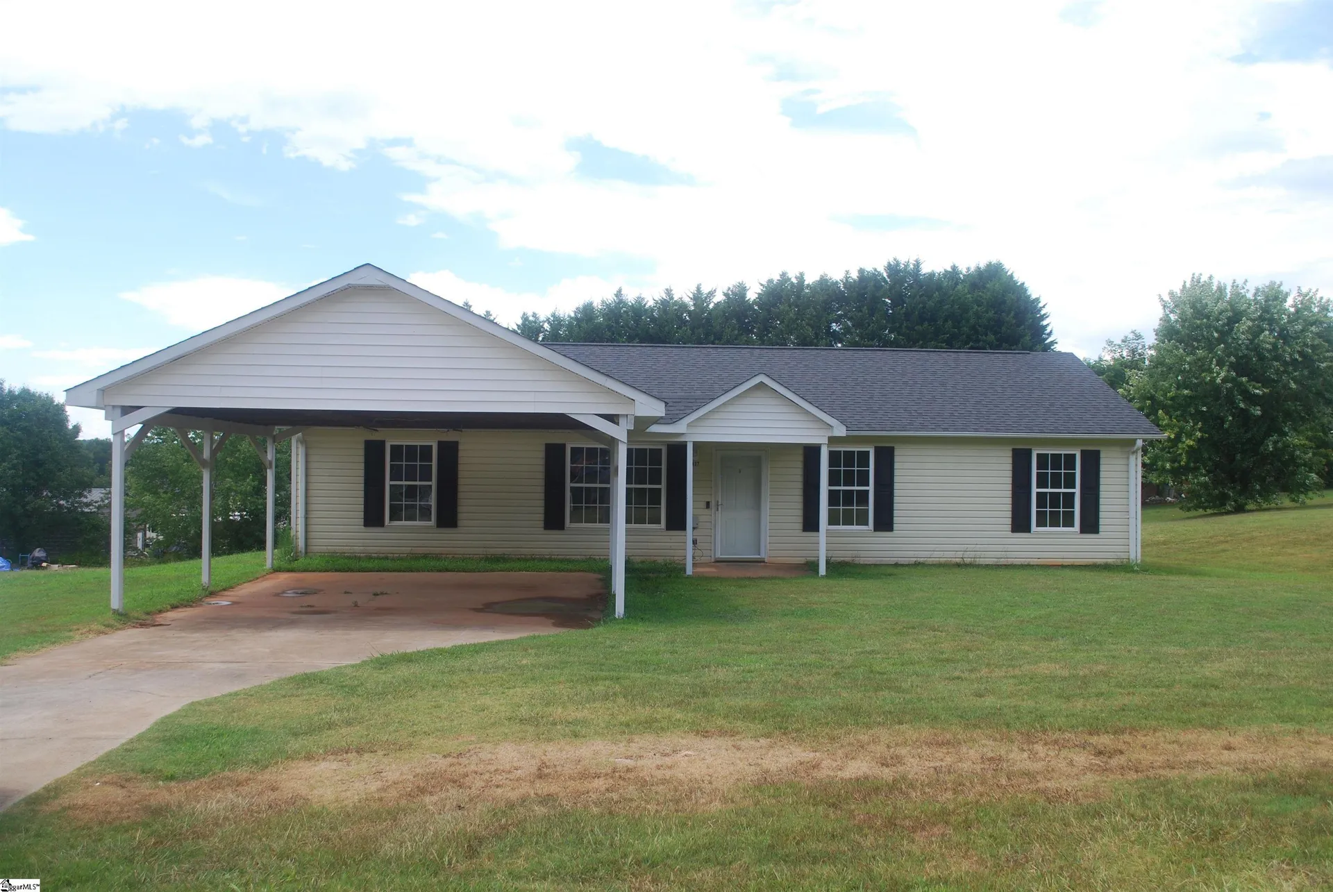 Twin Lakes, Greenville Community