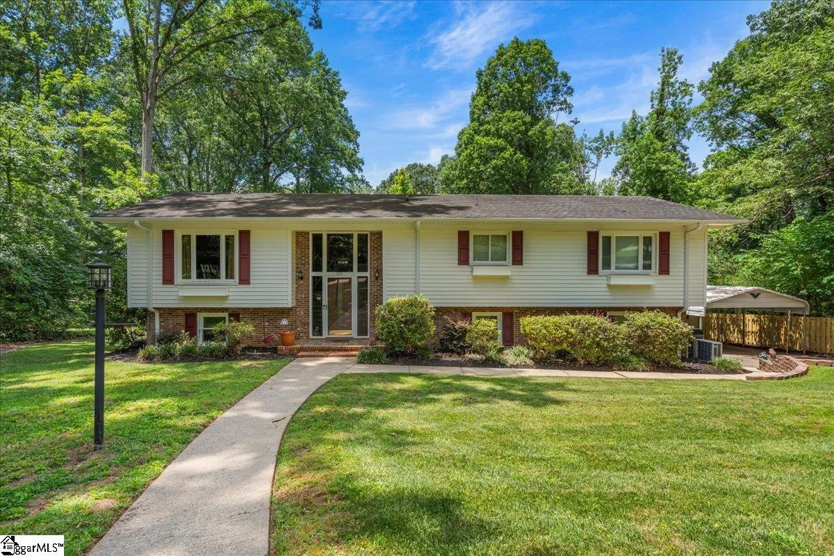 Northwood Hills, Greenville Community
