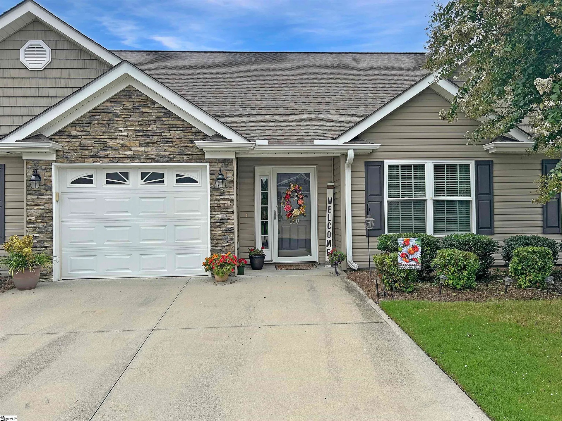 Property image 2 at 118 Shalom Drive, Simpsonville, SC 29681