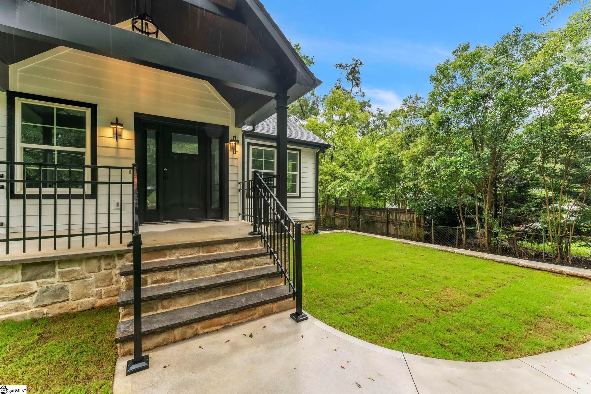 Property image 4 at 12 Old Grove Road, Greenville, SC 29605