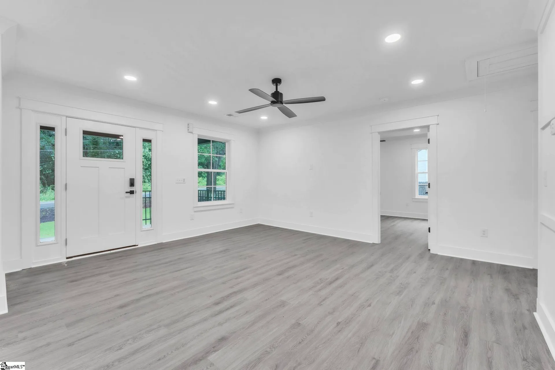 Property image 5 at 12 Old Grove Road, Greenville, SC 29605