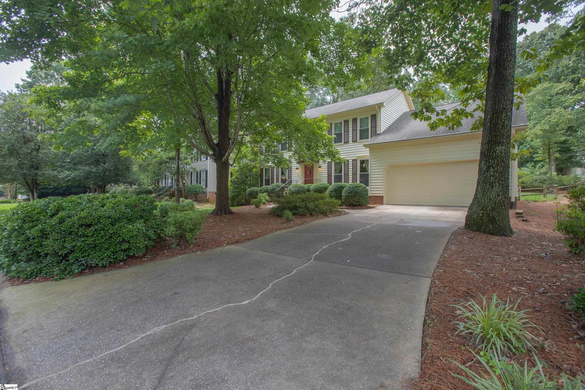 Property image 3 at 403 Woodway Drive, Greer, SC 29651