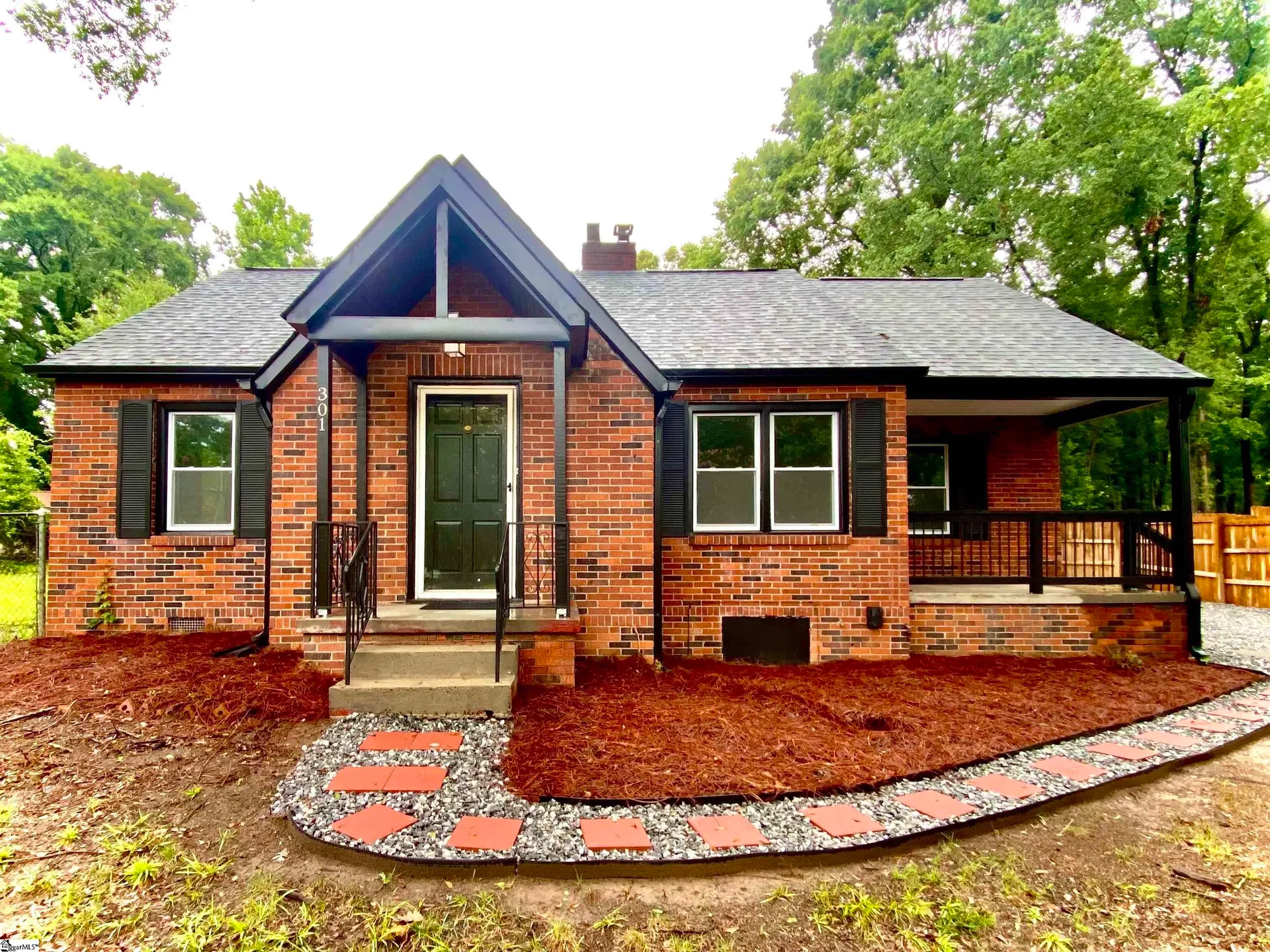 301 Churchill Circle