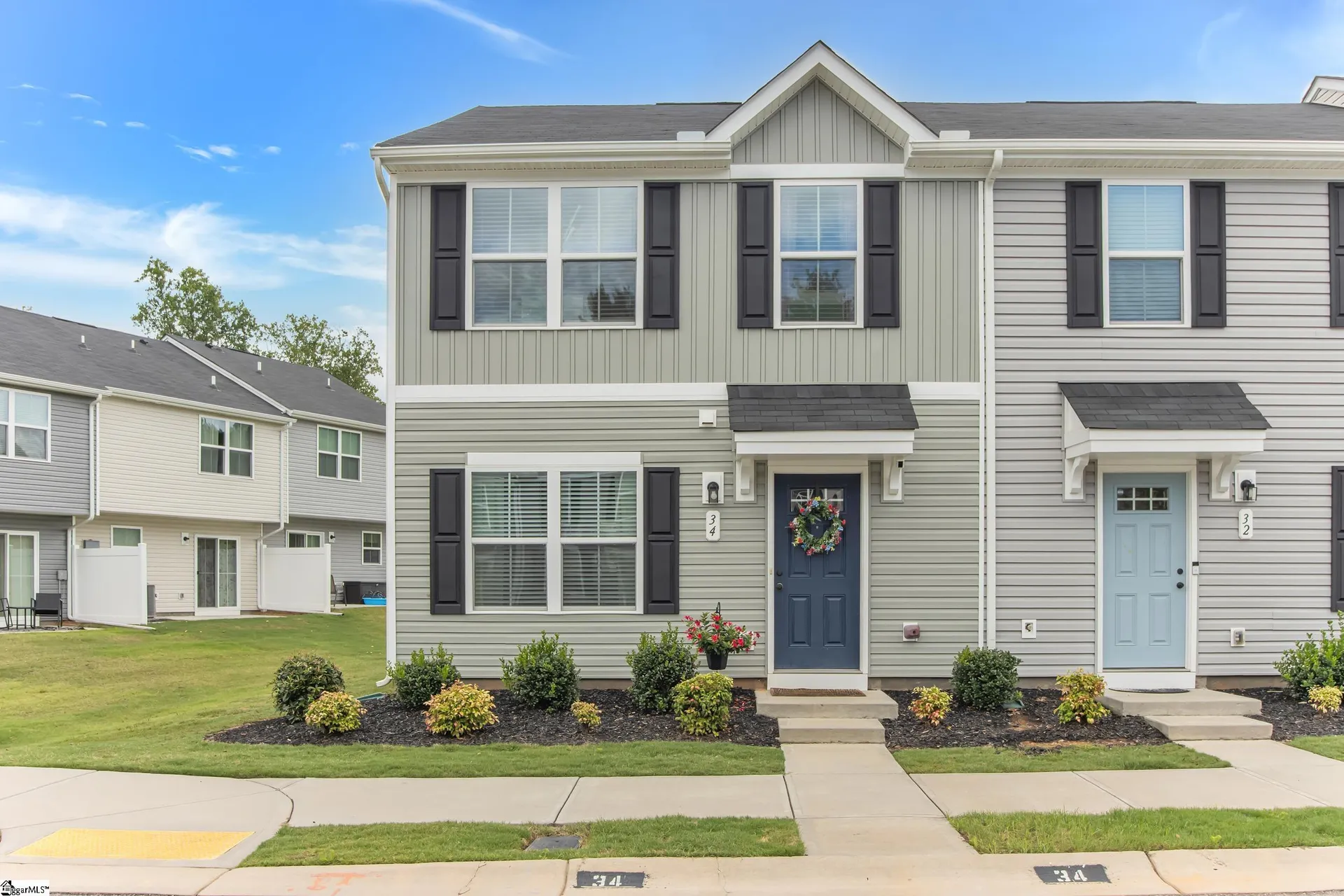 Walnut Hill Townes, Greer Community