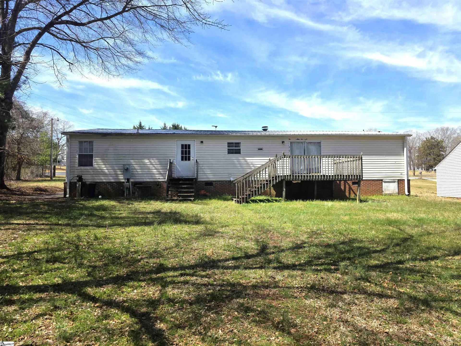 Property image 4 at 400 Roe Road, Greenville, SC 29611