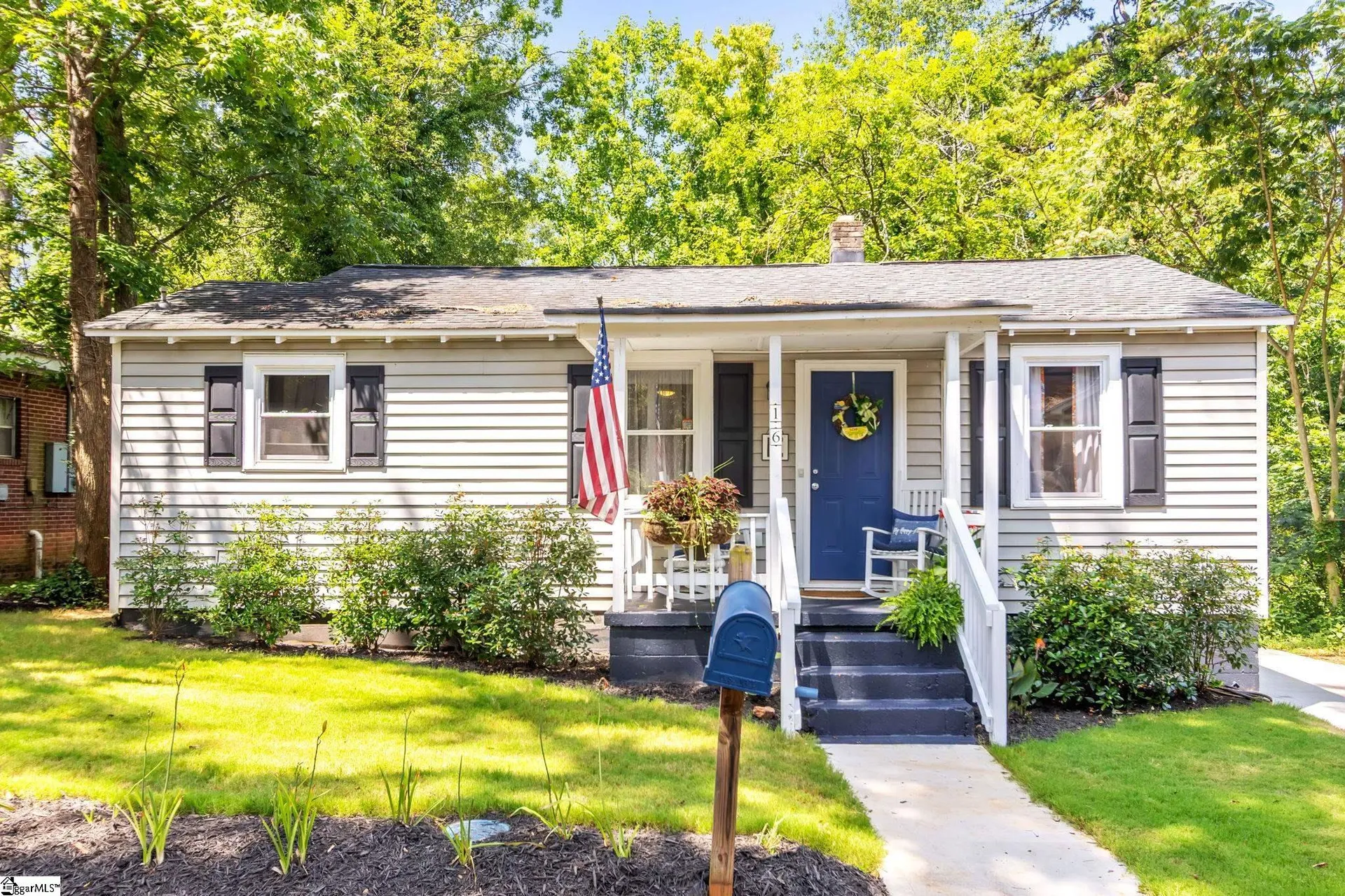 16 Miller Street