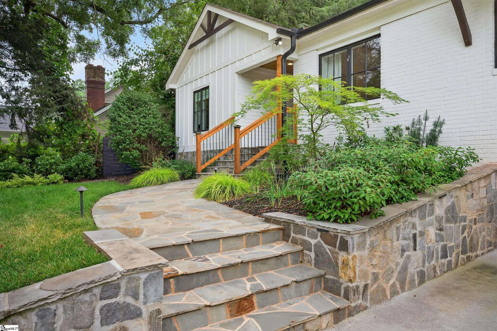 Property image 2 at 25 Hindman Drive, Greenville, SC 29609