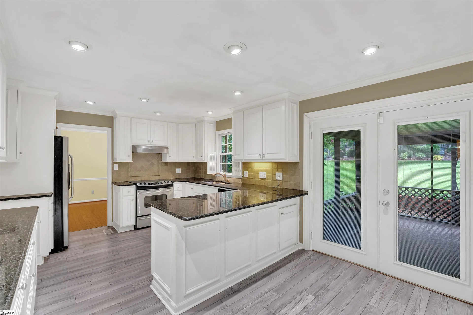 Property image 3 at 299 Heathwood Drive, Spartanburg, SC 29307