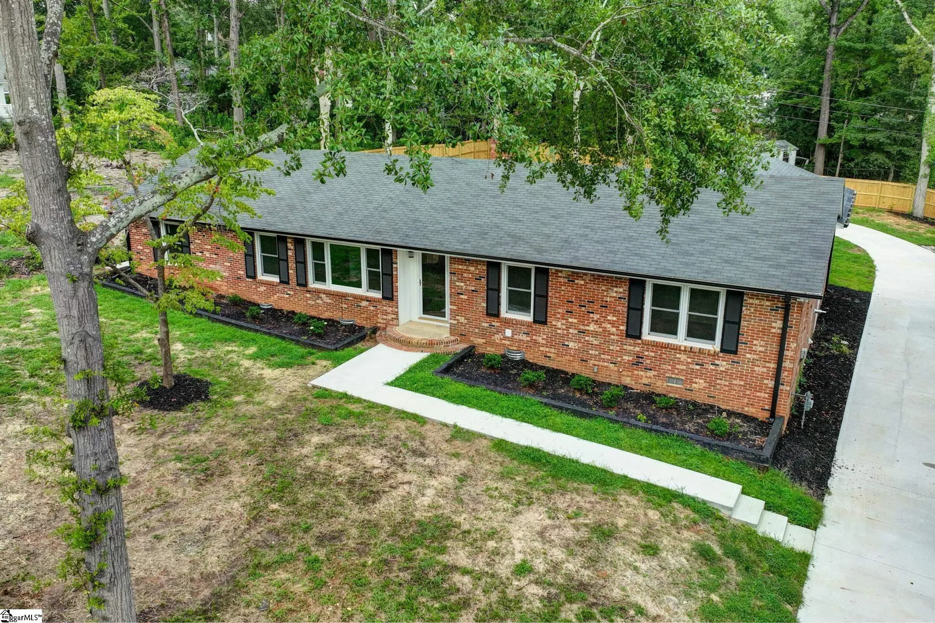 Property image 2 at 127 Wilbon Circle, Simpsonville, SC 29681