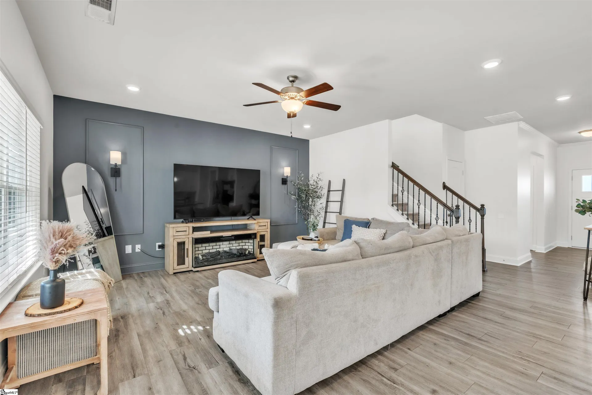 Property image 4 at 504 Reedy Springs Lane, Greenville, SC 29605