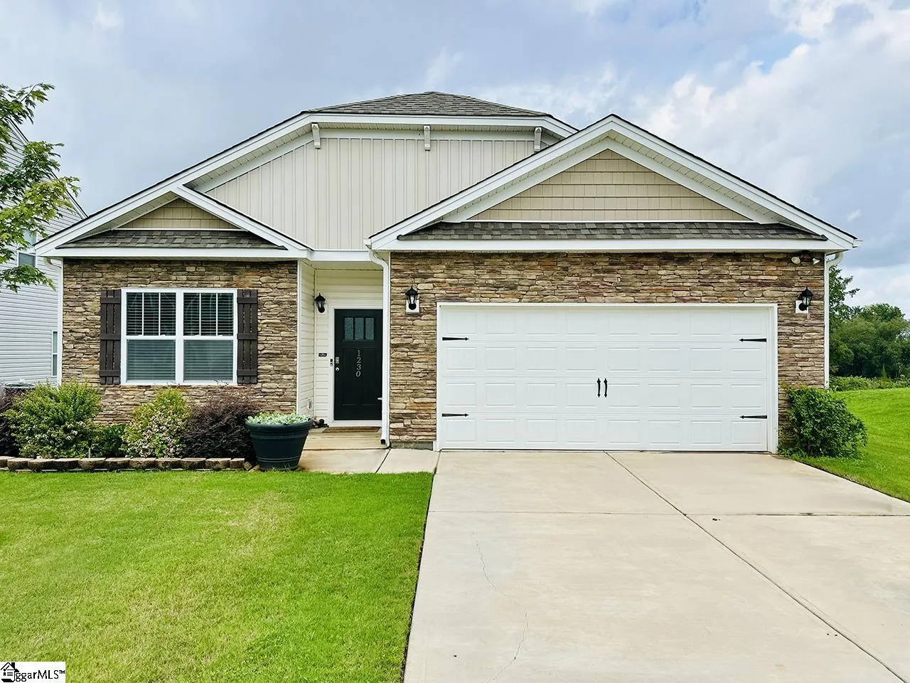 1230 Lynton Lane