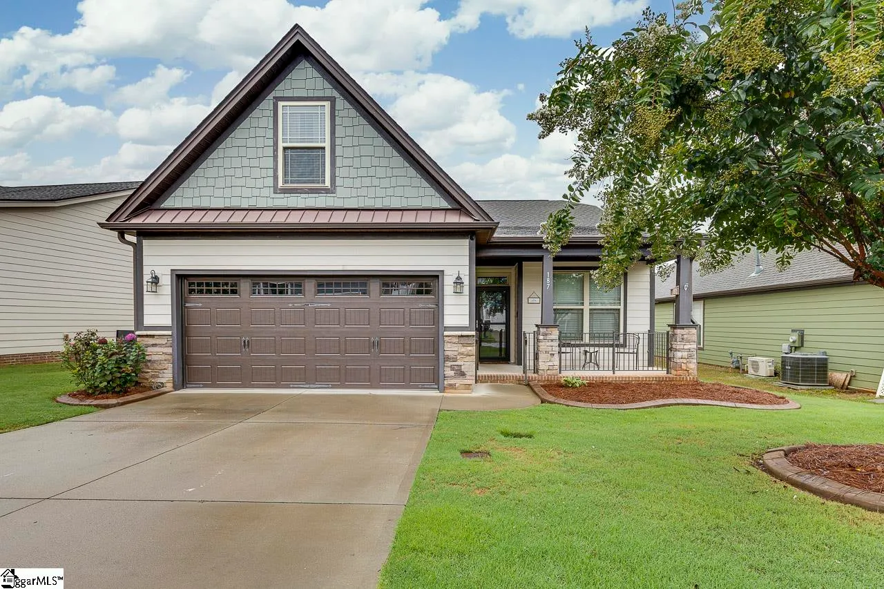 Seven Oaks, Taylors Community